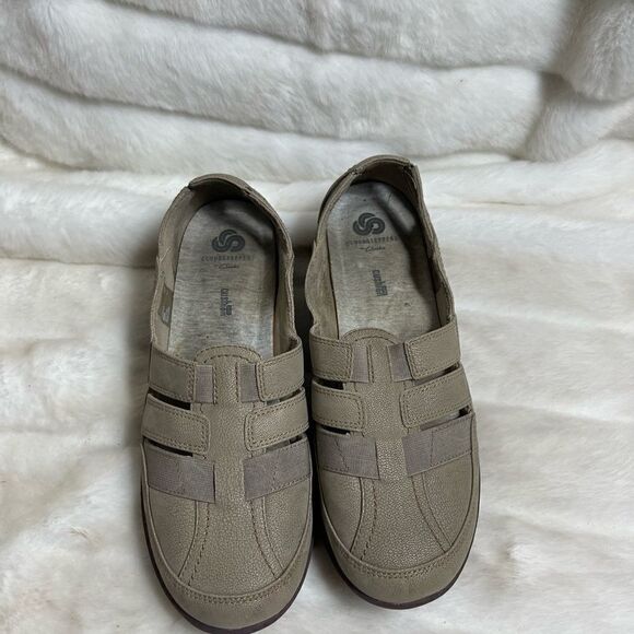 Clarks Cloudsteppers Sillian Khaki slip on shoes size 10. - Picture 3 of 10